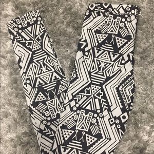 Patterned Skinny Pants